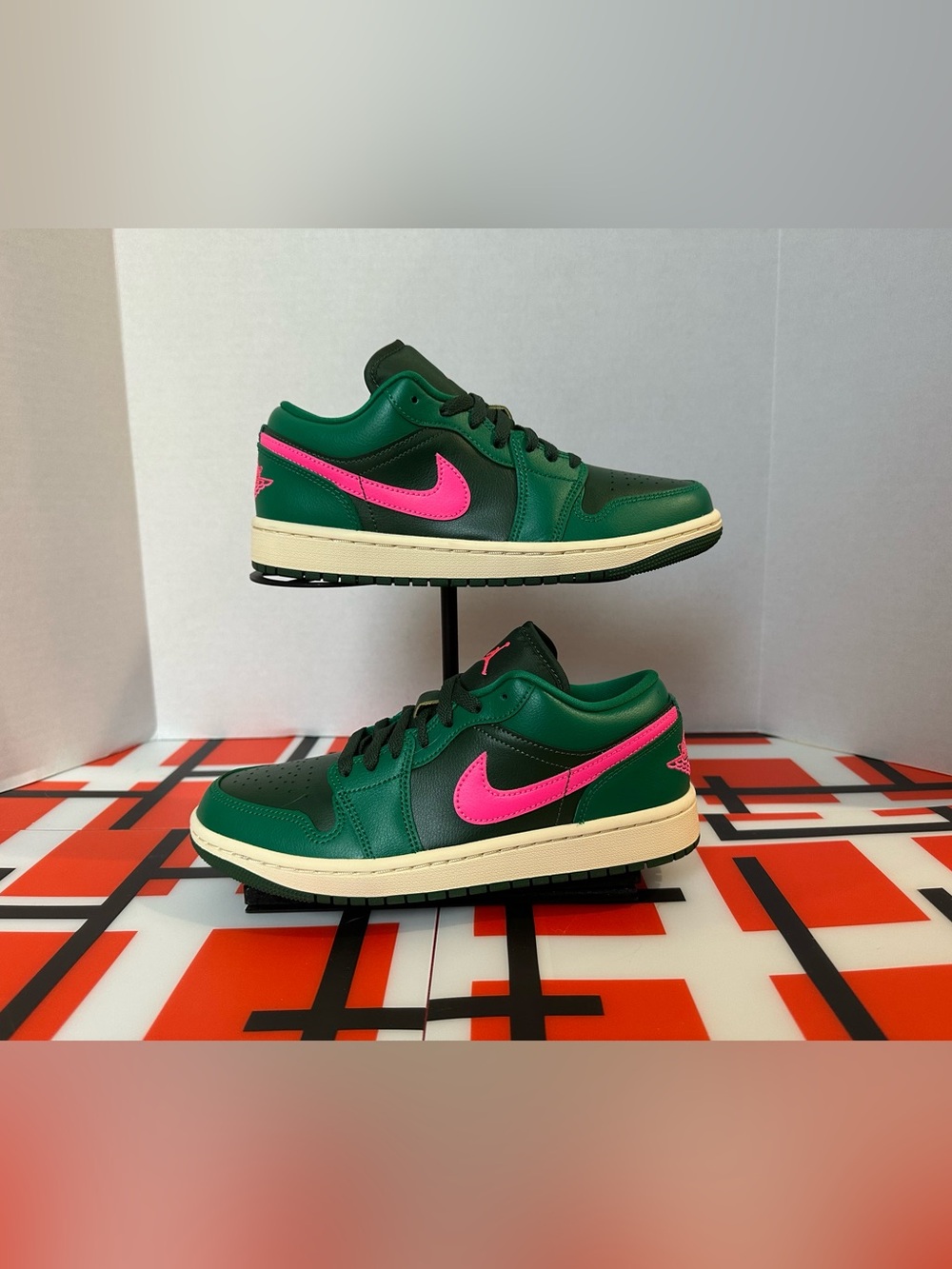 Jordan 1 Low Dunk Women’s Sneakers - Brand NEW!